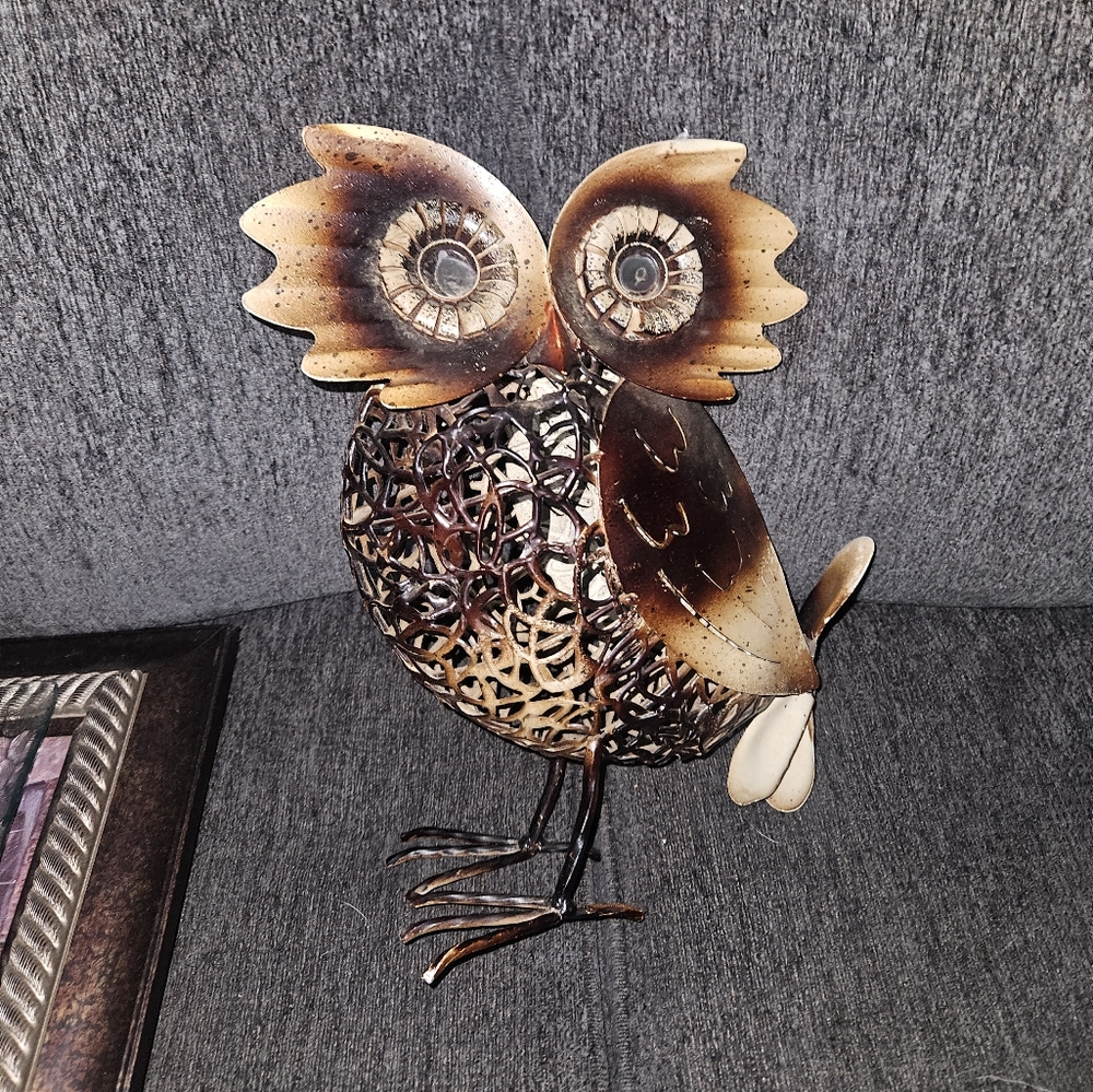 Metal garden owl